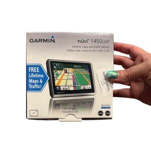 Garmin nüvi 1450 LMT GPS Navigator - Black and White navigation device car